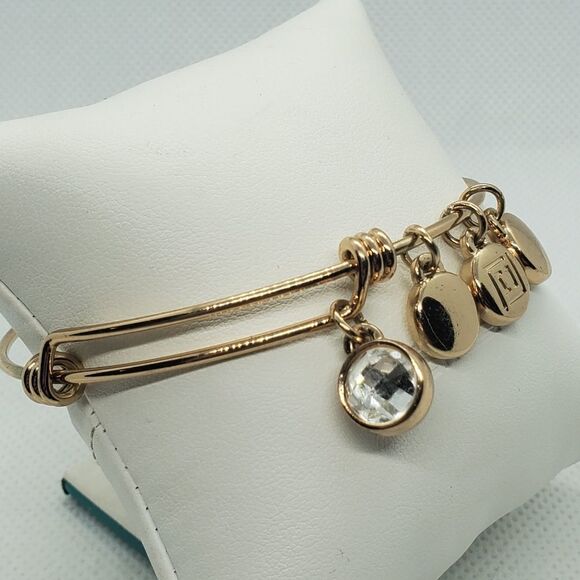 Liz Claiborne Gold Colored Bangle Bracelet - Picture 3 of 5